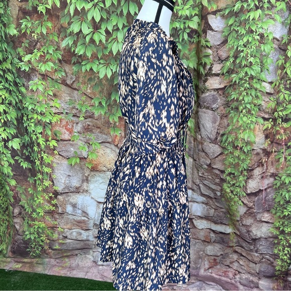 THML Navy and Tan Shirred Waist Puff Sleeve Midi Dress, S - Picture 10 of 13